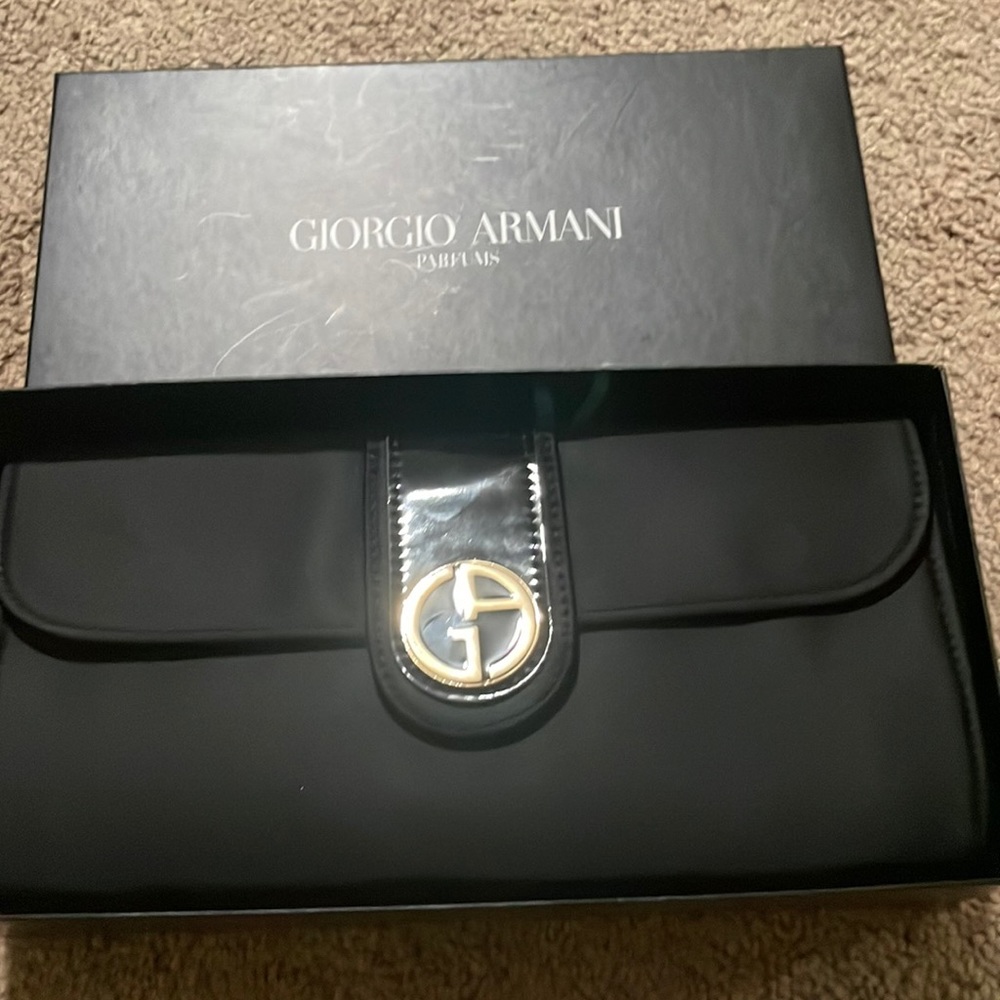 Giorgio Armani clutch - Picture 1 of 4
